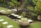 Quakers Hillbali-style-landscaping-13.jpg; ?>